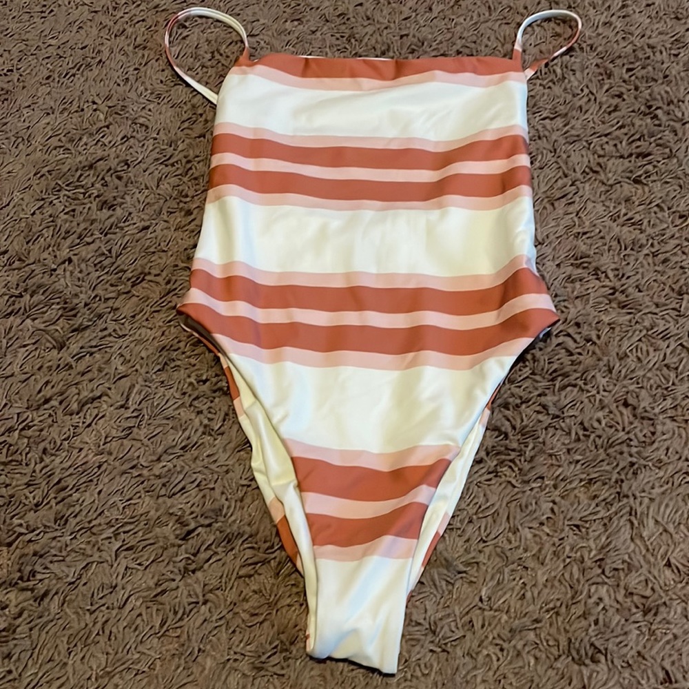 One piece bathing suit
